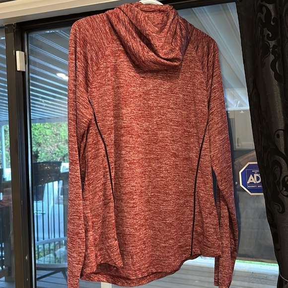 Women’s under armour long sleeve - Picture 5 of 5